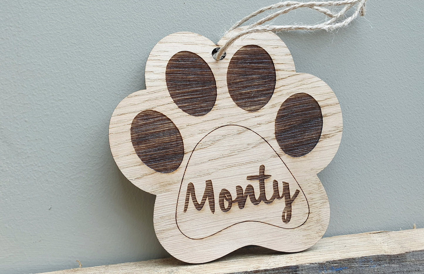 Personalised Wood Dog Paw Print Bauble - Dog Christmas Tree Decoration - Personalised Name Dog Paw Wooden Sign - Dog Christmas Bauble Gift