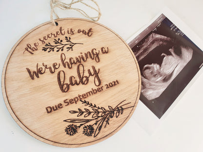 Pregnancy Announcement Plaque -  Baby Announcement Disc - New Baby Announcement