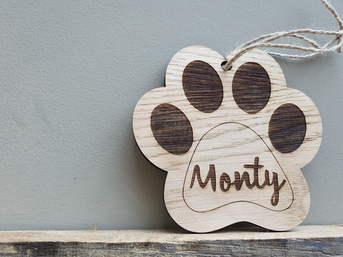 Personalised Wood Dog Paw Print Bauble - Dog Christmas Tree Decoration - Personalised Name Dog Paw Wooden Sign - Dog Christmas Bauble Gift