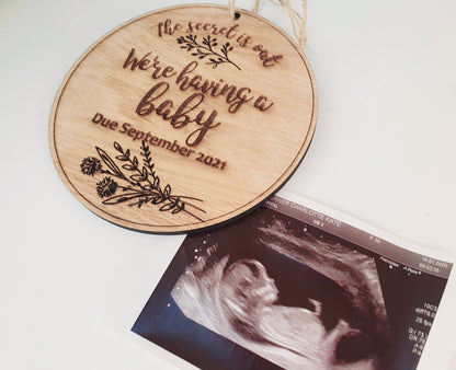 Pregnancy Announcement Plaque -  Baby Announcement Disc - New Baby Announcement