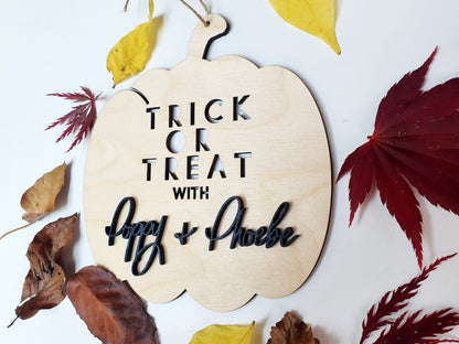 Personalised Wooden Trick or Treat Pumpkin Sign - Halloween Custom Trick or Treat Plaque - Halloween Gift - Trick or Treat Porch Sign