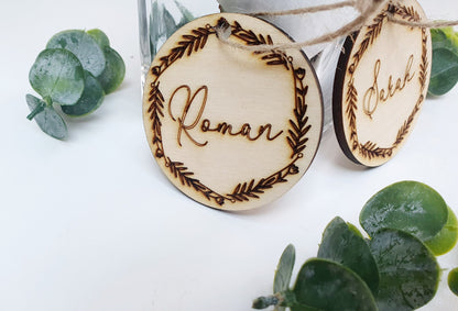 Botanical Personalised Wooden Wedding Place Cards - Bohemian Wooden Name Wedding Favours - Rustic Wedding Name Places - Wedding Titles