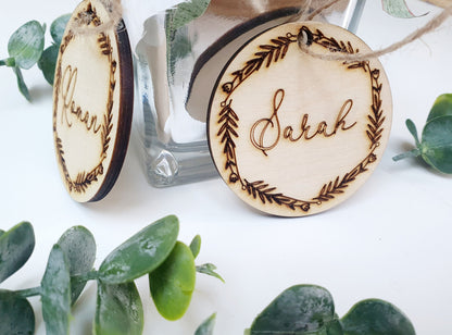 Botanical Personalised Wooden Wedding Place Cards - Bohemian Wooden Name Wedding Favours - Rustic Wedding Name Places - Wedding Titles