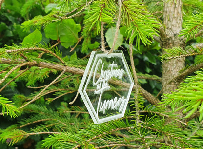 Personalised Christmas Family Name Engraved Clear Acrylic Bauble - Custom Christmas Family Name Tree Decoration