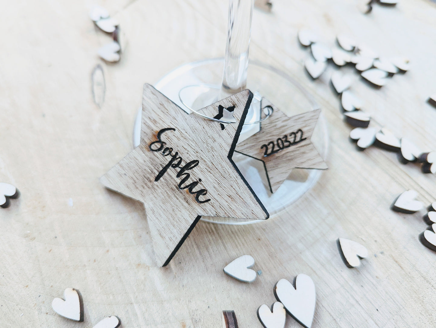 Personalised rustic star wine glass charms - Wooden personalised wine glass charms - Wine glass charm with name and date