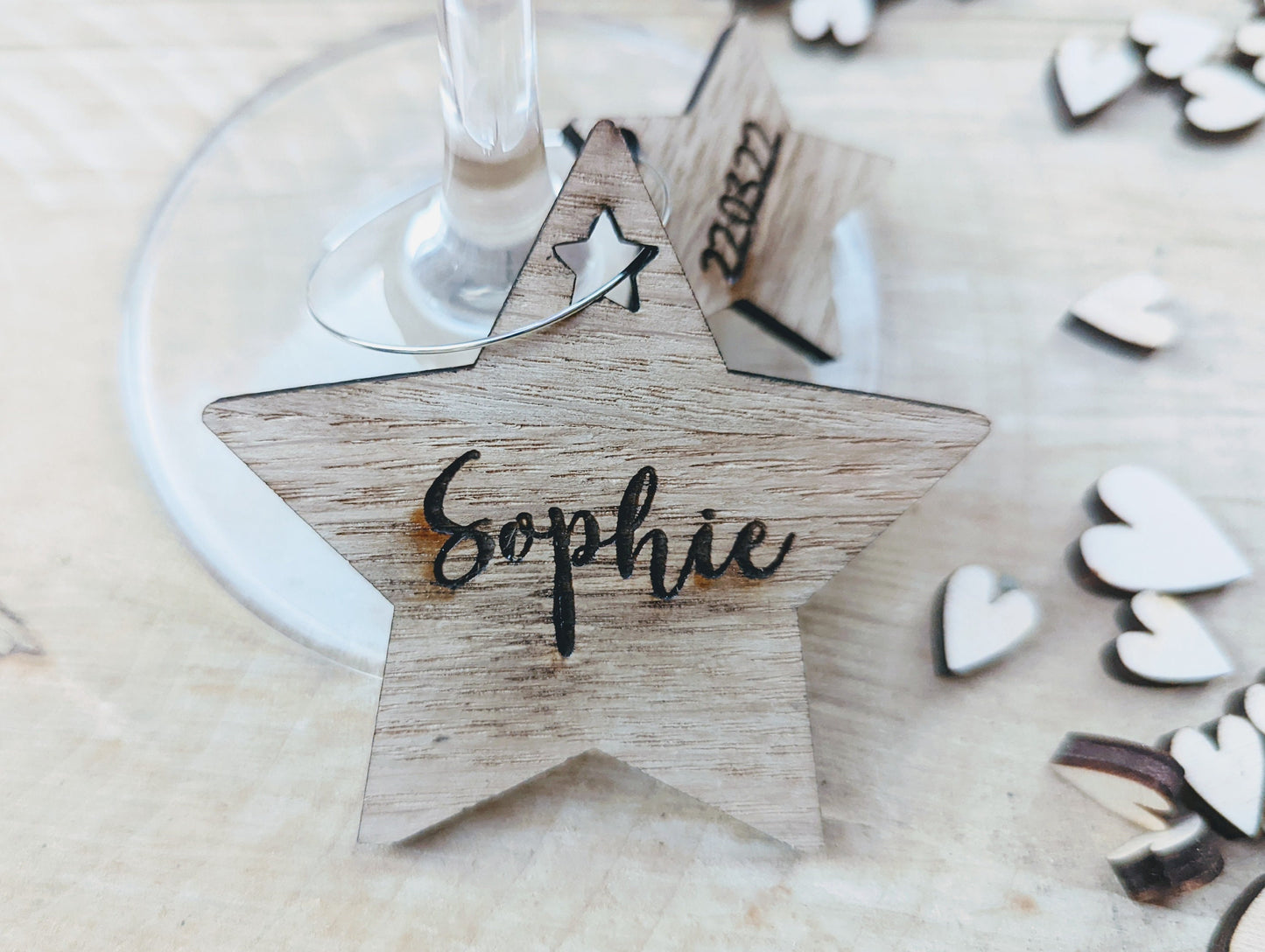 Personalised rustic star wine glass charms - Wooden personalised wine glass charms - Wine glass charm with name and date