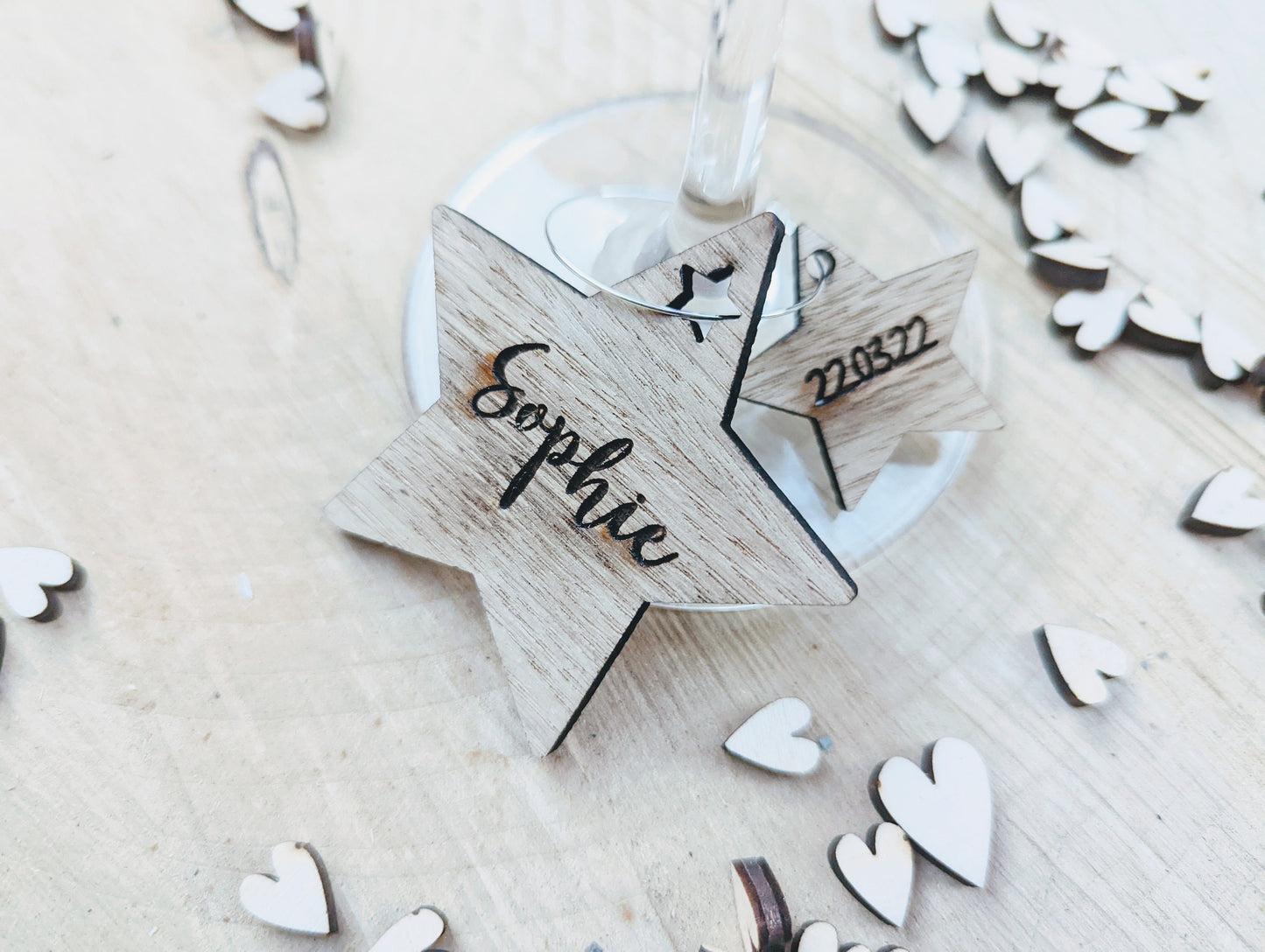 Personalised rustic star wine glass charms - Wooden personalised wine glass charms - Wine glass charm with name and date