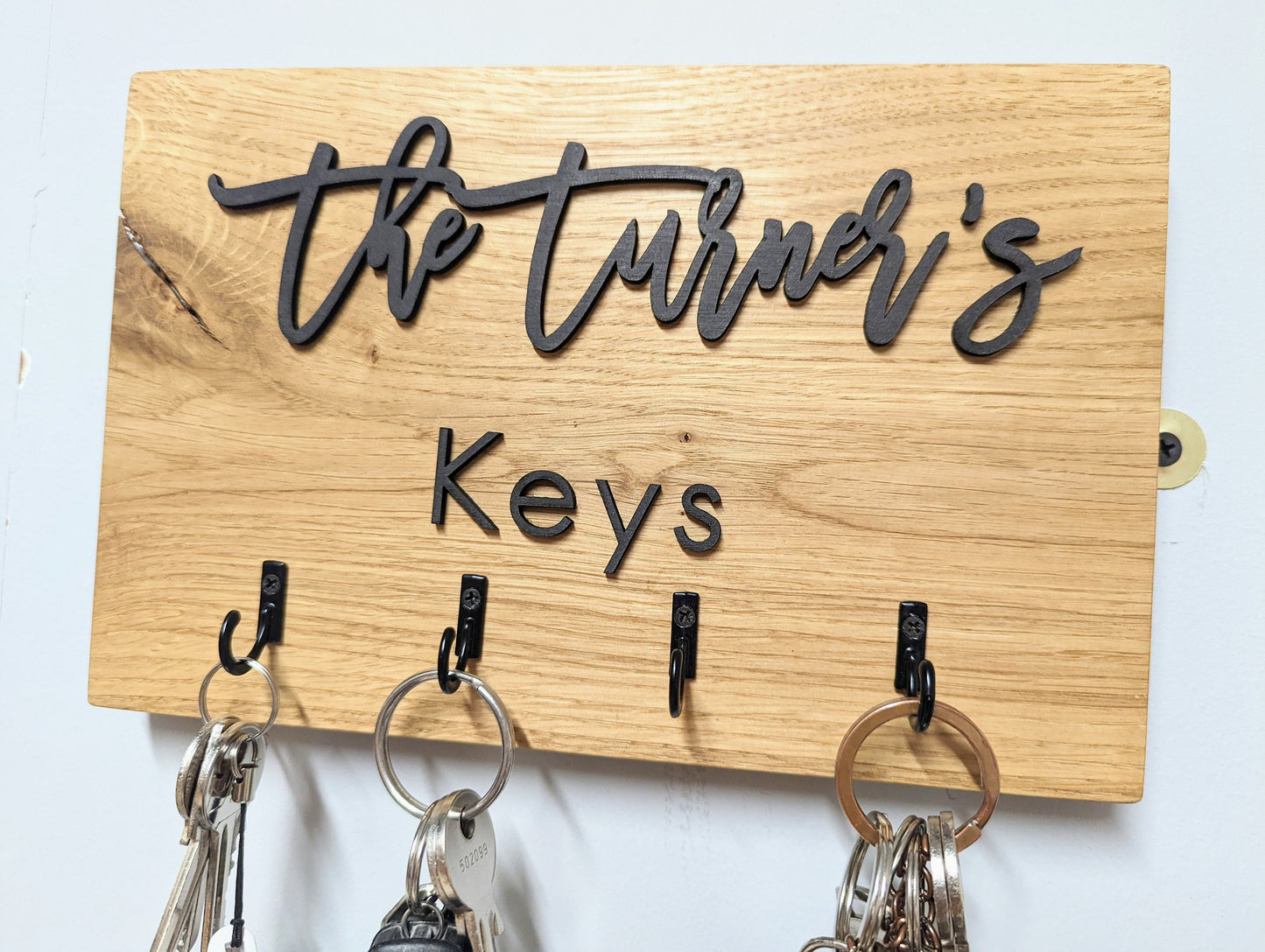 Personalised Family Key Hook Oak Sign. Family name on key hook plaque. Oak key holder with name. Personalised rustic key hook sign