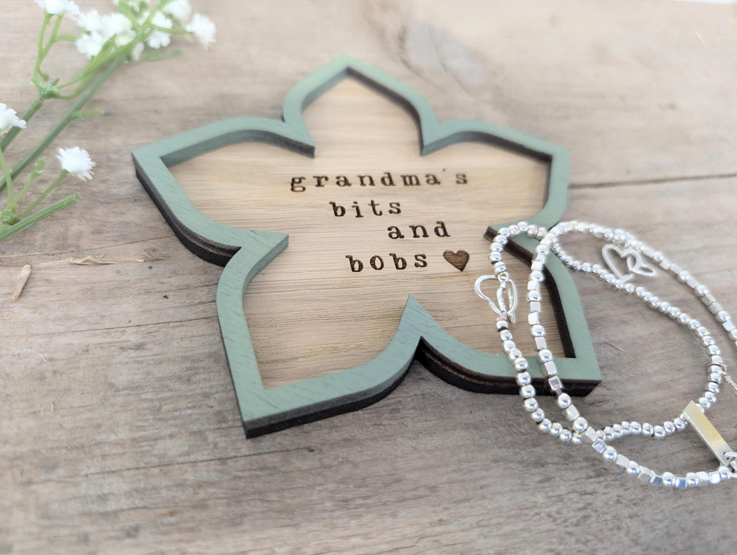 Personalised Bits and Bobs Flower Trinket Dish, Grandma, Mum, Sister, Friend Trinket Dish. Any Name Trinket Tray for Bits and Bobs.