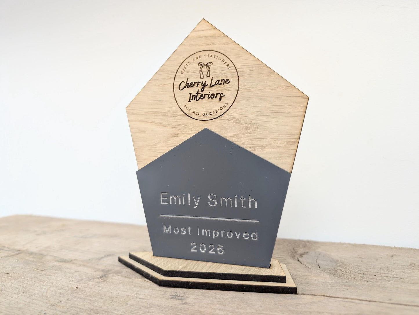 Personalised engraved trophy award (large, medium, small) - any logo/icon. Corporate Trophy, School Trophies, Sport Trophies, Company Awards